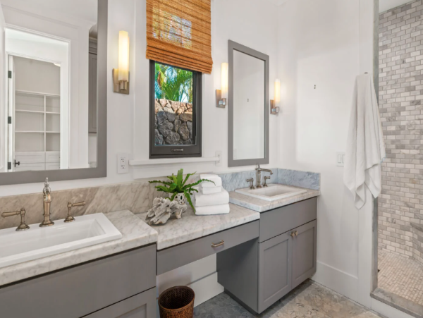 Luxury 6-Bedroom Vacation Home in Poipu - Ocean Views & Modern Comfort